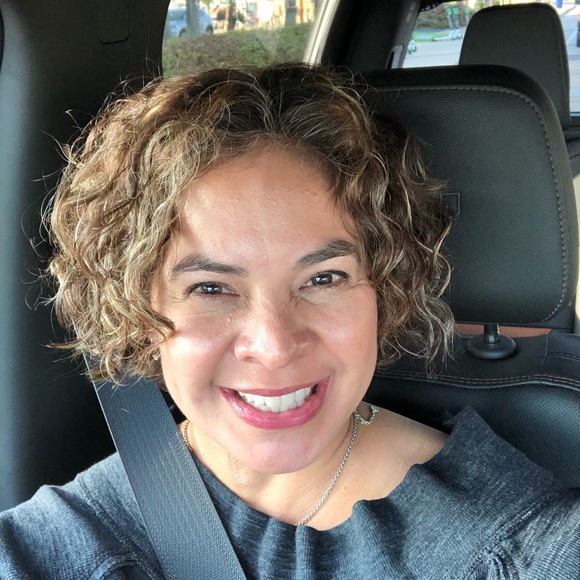 Meet your Posher, Melissa - Picture 3 of 4